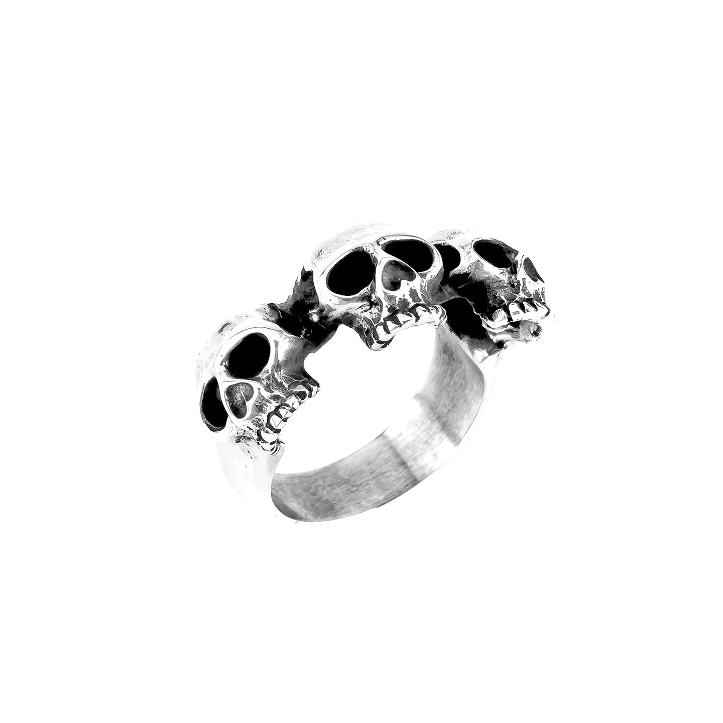 925 silver handmade band ring with 3 skulls side view