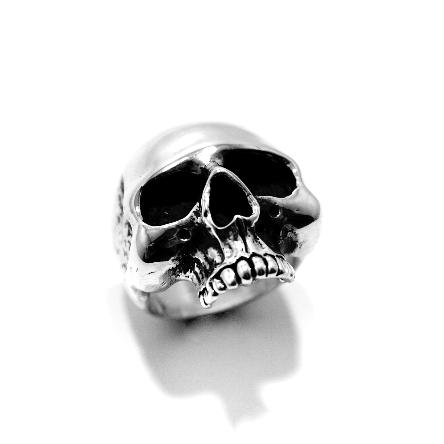 Medium Skull Ring