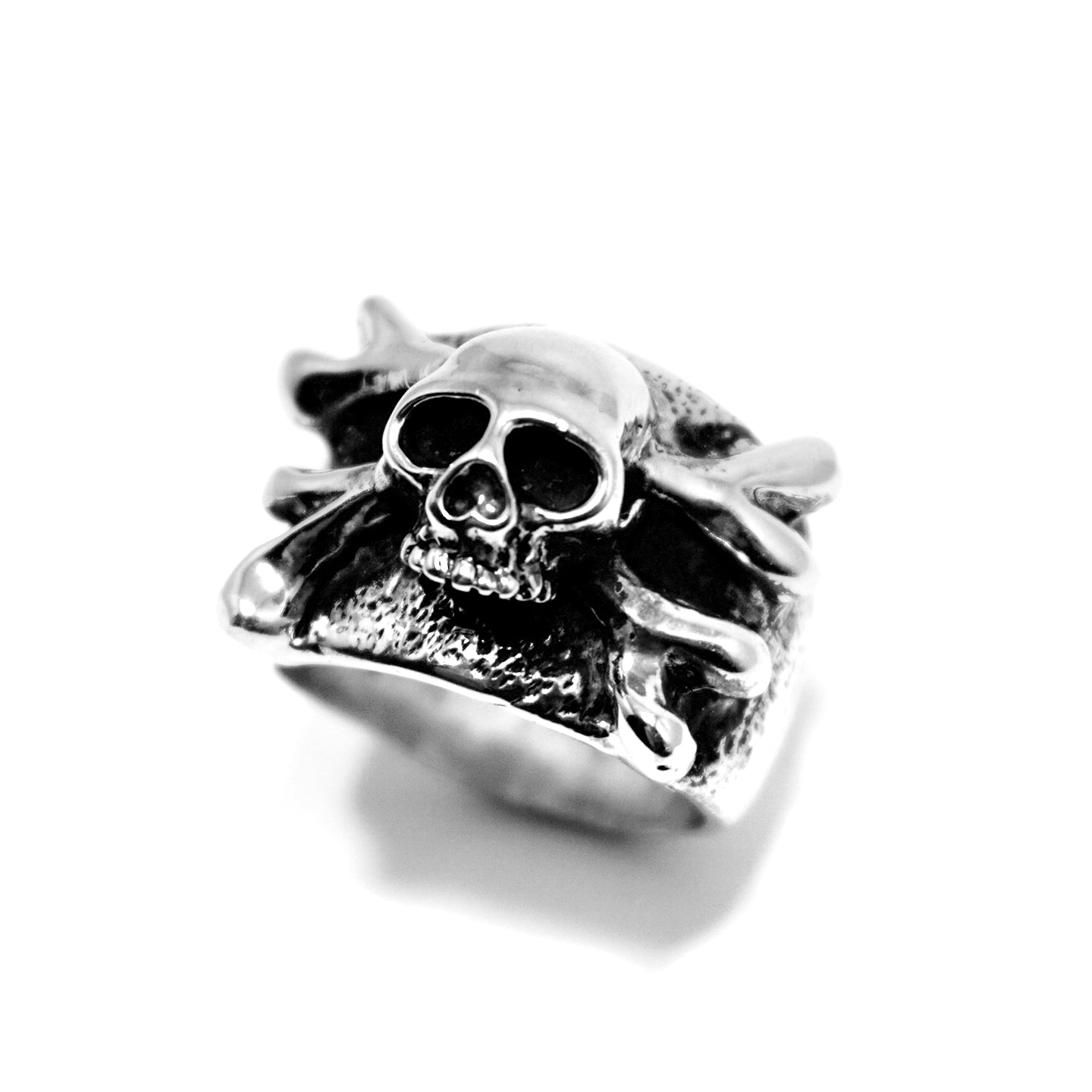 Skull & Crossbones Ring